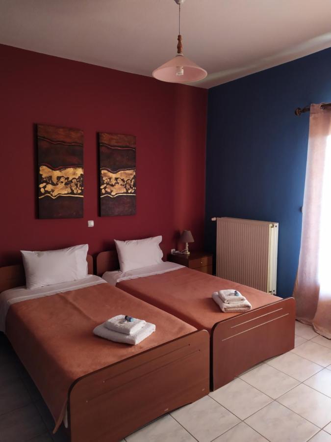 Smallhotel - Vevi Exteriör bild